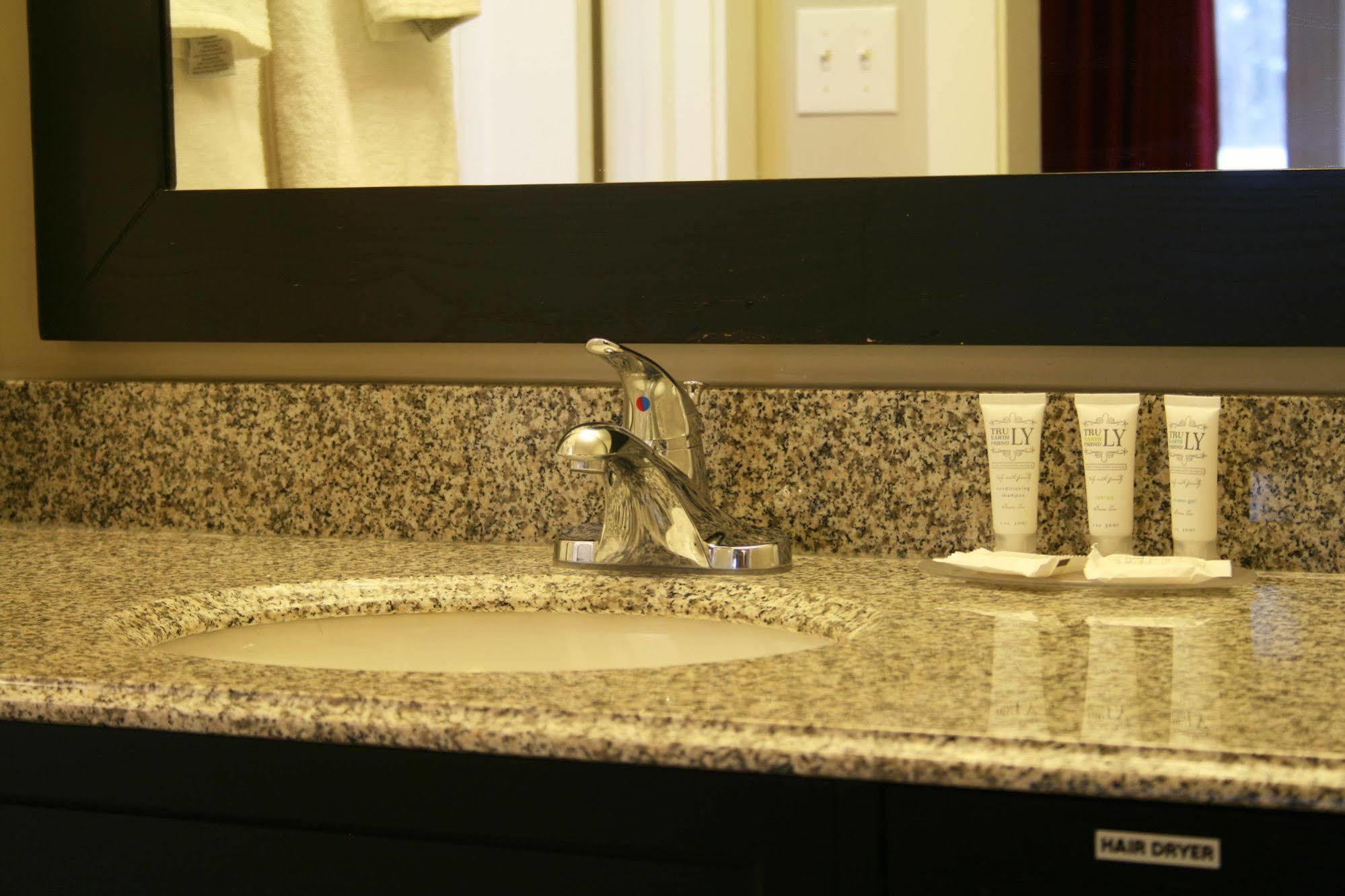 Hotel Монктон Екстер'єр фото